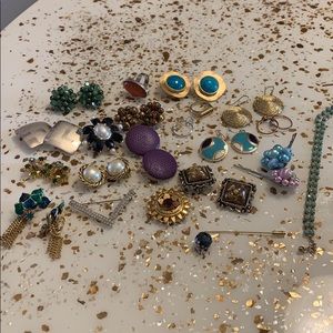 Lot of vintage jewelry